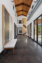 1200 Rockgate Rd in Bartonville, TX - Foto de edificio - Building Photo
