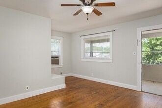 525 N Chestnut St in Florence, AL - Building Photo - Building Photo