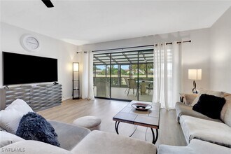16466 Timberlakes Dr in Ft. Myers, FL - Building Photo - Building Photo
