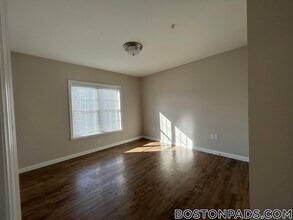 1 Candy Apple Dr in Dartmouth, MA - Building Photo - Building Photo