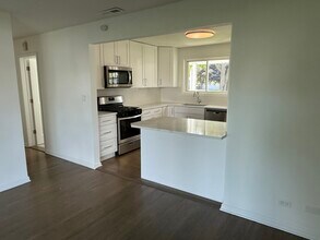 1329 N Wilke Rd in Arlington Heights, IL - Building Photo - Building Photo
