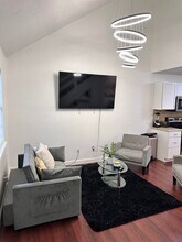 922 S Lipona Rd in Tallahassee, FL - Building Photo - Building Photo
