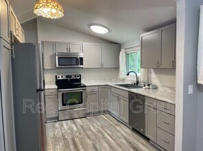 7 Limetree Ln in Liverpool, NY - Building Photo - Building Photo