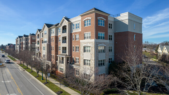 Arlington Crossing in Upper Arlington, OH - Building Photo - Building Photo