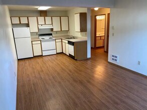 Alderwood Manor in Ellensburg, WA - Building Photo - Building Photo