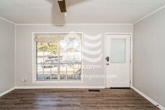 304 Elm St SE in Leeds, AL - Foto de edificio - Building Photo