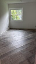 1407 Seagrape Cir in Weston, FL - Building Photo - Building Photo