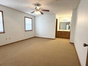 6853 Willie Lou Ave in Houma, LA - Foto de edificio - Building Photo