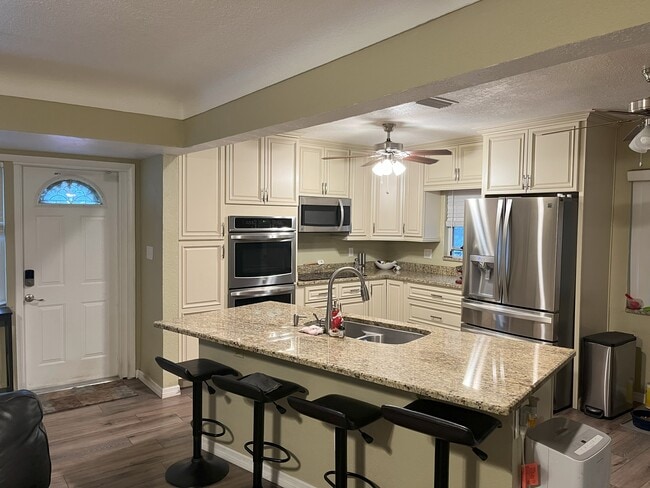 10471 Kumquat Ln in Seminole, FL - Foto de edificio - Building Photo