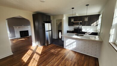 4521 Gardenville Rd in Pittsburgh, PA - Building Photo - Building Photo