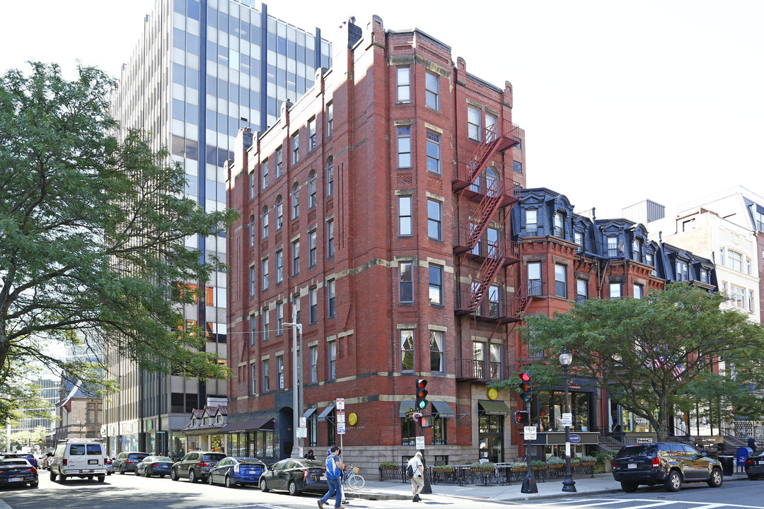 224 Clarendon St in Boston, MA - Building Photo