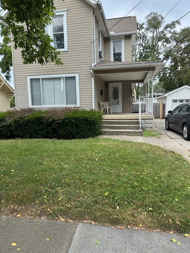 property at 418 Wallace Ave