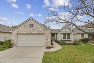 121 Coreopsis Way in Georgetown, TX - Building Photo