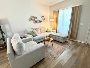 1444 Donhill Dr in Greer, SC - Building Photo - Building Photo