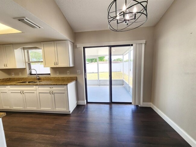 9051 Westby Ln in Port Richey, FL - Building Photo - Building Photo