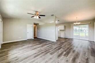 2626 NE 20th Pl in Cape Coral, FL - Building Photo - Building Photo