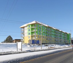 286 Kingswood Dr in Kitchener, ON - Building Photo - Building Photo