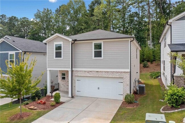 279 Wells Cir in Holly Springs, GA - Building Photo - Building Photo