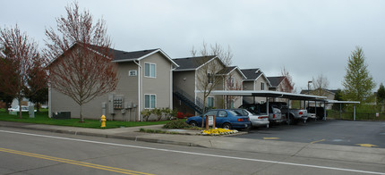 Willow Creek Apartments in Albany, OR - Building Photo - Building Photo