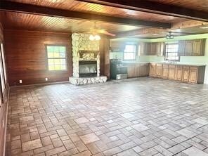 property at 9504 Quaker Ct