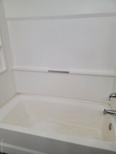 9 Winterthur Rd in Woodridge, NY - Building Photo - Building Photo