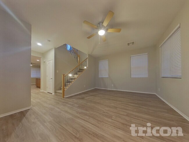 4036 W Pedro Ln in Phoenix, AZ - Building Photo - Building Photo