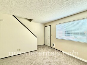 2300 9th Ave SW in Olympia, WA - Building Photo - Building Photo