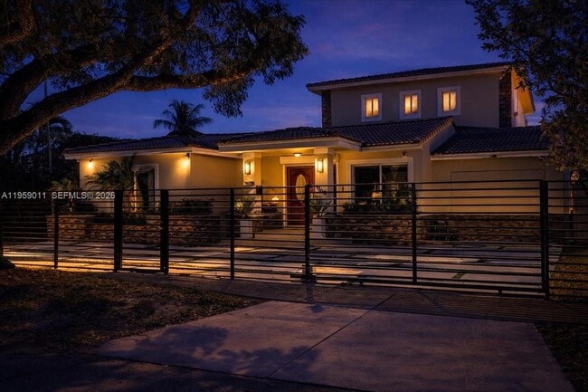 1700 Cleveland Rd in Miami Beach, FL - Building Photo - Building Photo