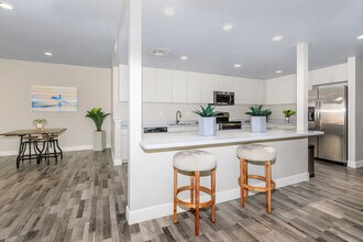 Luna Villa in Phoenix, AZ - Building Photo - Building Photo