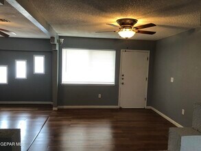 112 Adrian George Ct in El Paso, TX - Building Photo - Building Photo