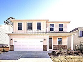 5002 Twin River Dr in Denver, NC - Building Photo