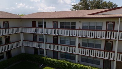 328 Brighton E in Boca Raton, FL - Building Photo - Building Photo
