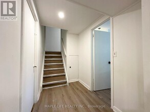 15 Nymark Ave in Toronto, ON - Building Photo - Building Photo