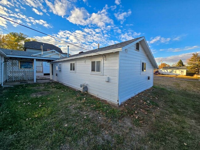 517 E New York St in Rapid City, SD - Building Photo - Building Photo