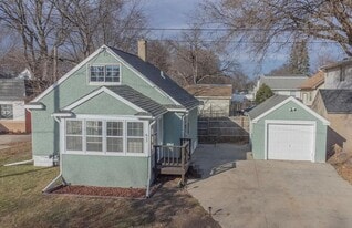 617 12th St SE in Rochester, MN - Building Photo