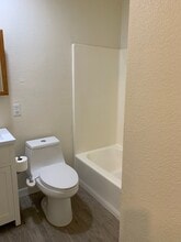 325 W Howell Ave in Ridgecrest, CA - Building Photo - Building Photo