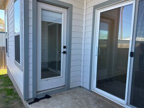 Room in House on Wellspring Loop in Round Rock, TX - Building Photo - Building Photo