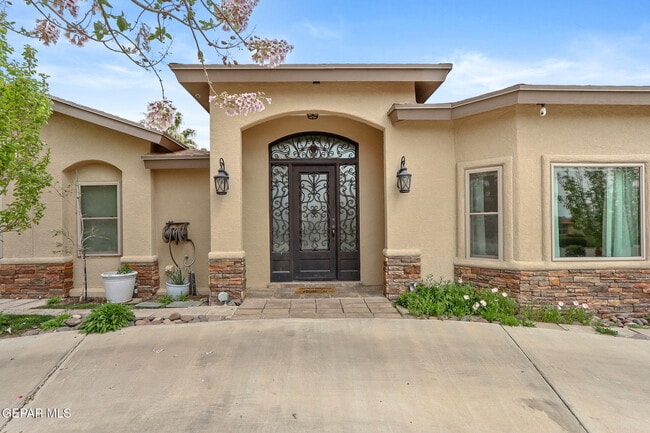 1316 Hookridge Dr in El Paso, TX - Building Photo - Building Photo