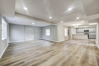 3828 8th St in North Beach, MD - Foto de edificio - Building Photo