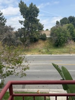 6825 Haskell Ave in Los Angeles, CA - Building Photo
