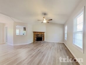 15 Woodwind Dr in Rockmart, GA - Foto de edificio - Building Photo