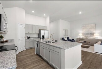 5052 round head Dr in Leland, NC - Building Photo - Building Photo
