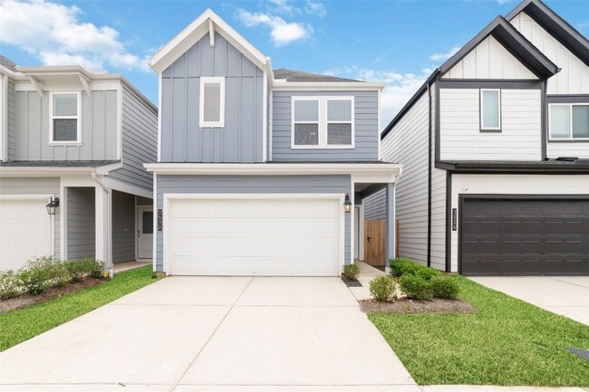 property at 3530 Blue Mockingbird St