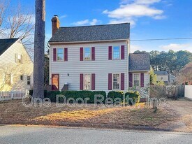 108 Adams St in Williamsburg, VA - Building Photo
