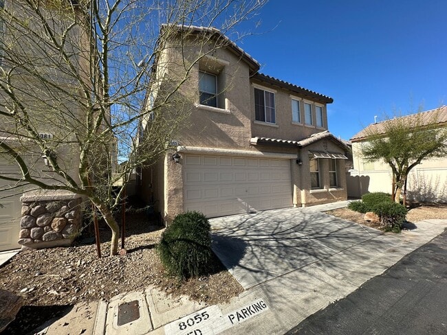 8055 S Joaquin Gully Ct in Las Vegas, NV - Building Photo - Building Photo