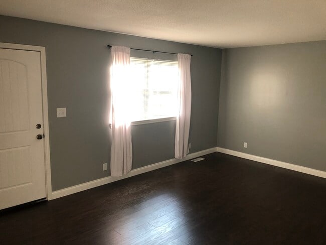 3331 Gundy Dr in Chattanooga, TN - Foto de edificio - Building Photo