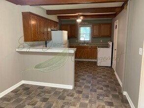 5625 Harvard Ave in Raytown, MO - Building Photo - Building Photo