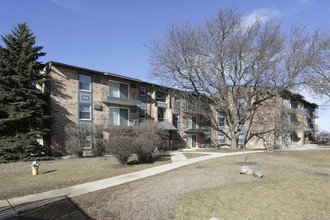 The Residences at 159 Tinley Park Place in Tinley Park, IL - Building Photo - Building Photo