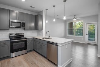 The Enclave at Providence Luxury Apartments in Mount Juliet, TN - Foto de edificio - Building Photo