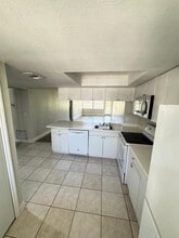803 Palm Beach Trace Dr, Unit 803 in Royal Palm Beach, FL - Foto de edificio - Building Photo
